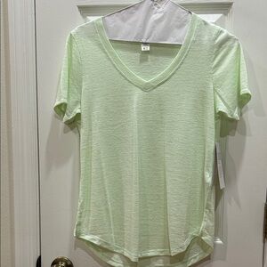 Athleta Breezy Scoop V-Neck Tee